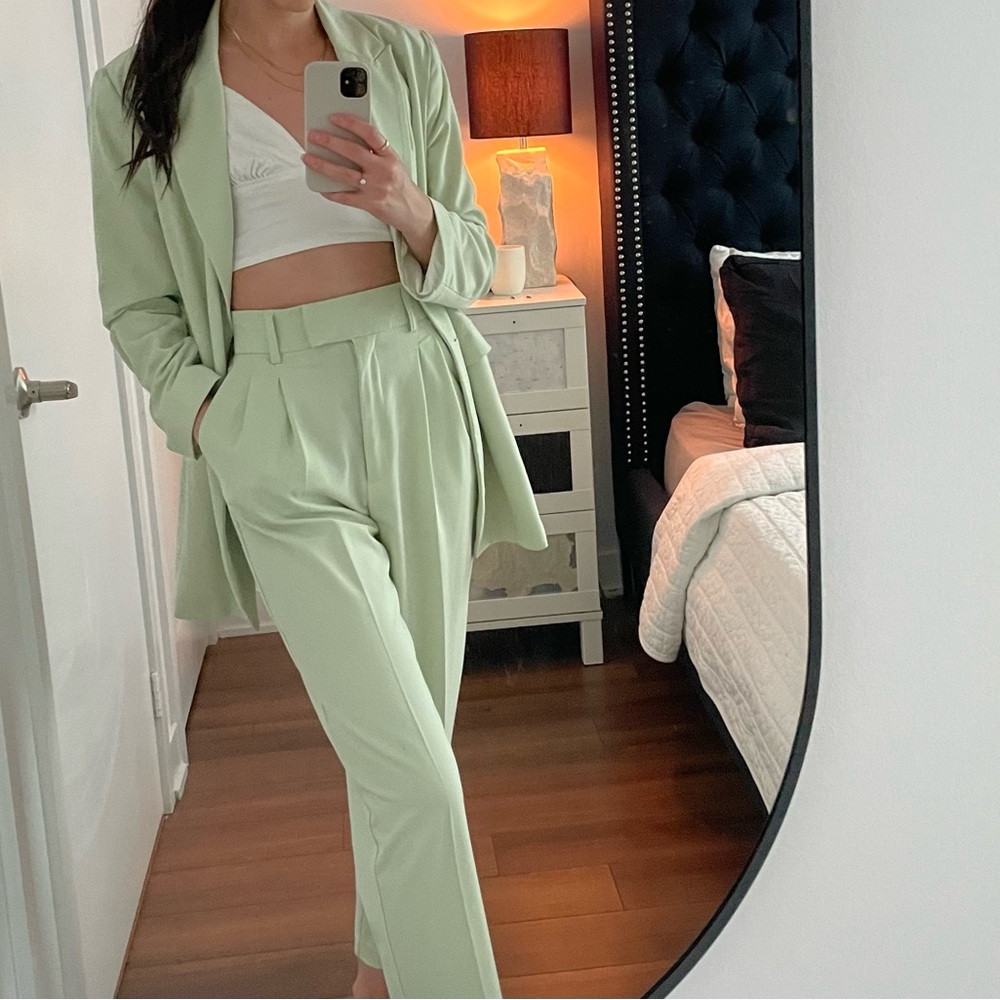 COPY - Dynamite suit